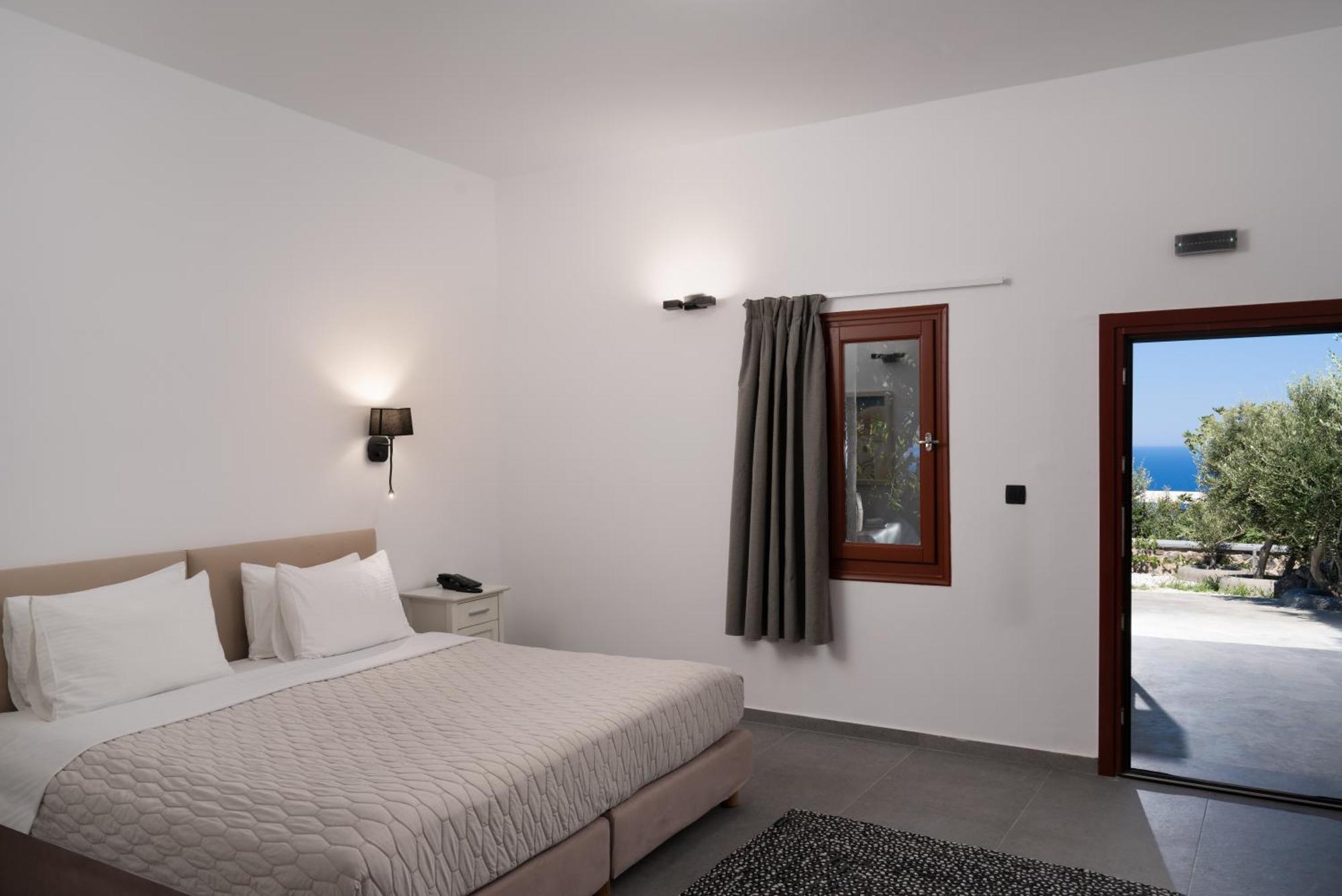 Splendour Hotel And Suites Firostefani Exteriör bild